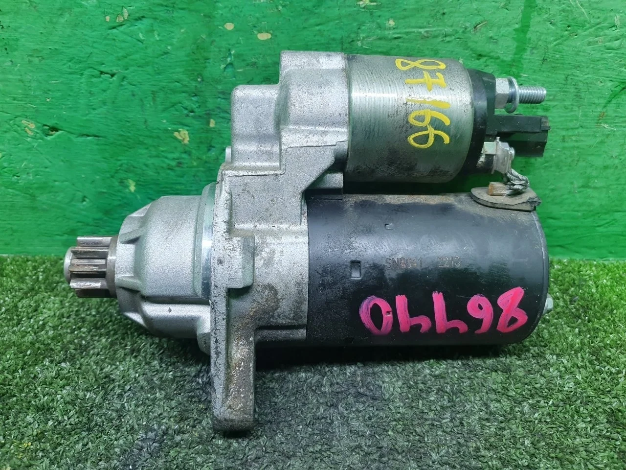 Стартер Volkswagen Passat 2006-2011 02Z911023E B6 BVY