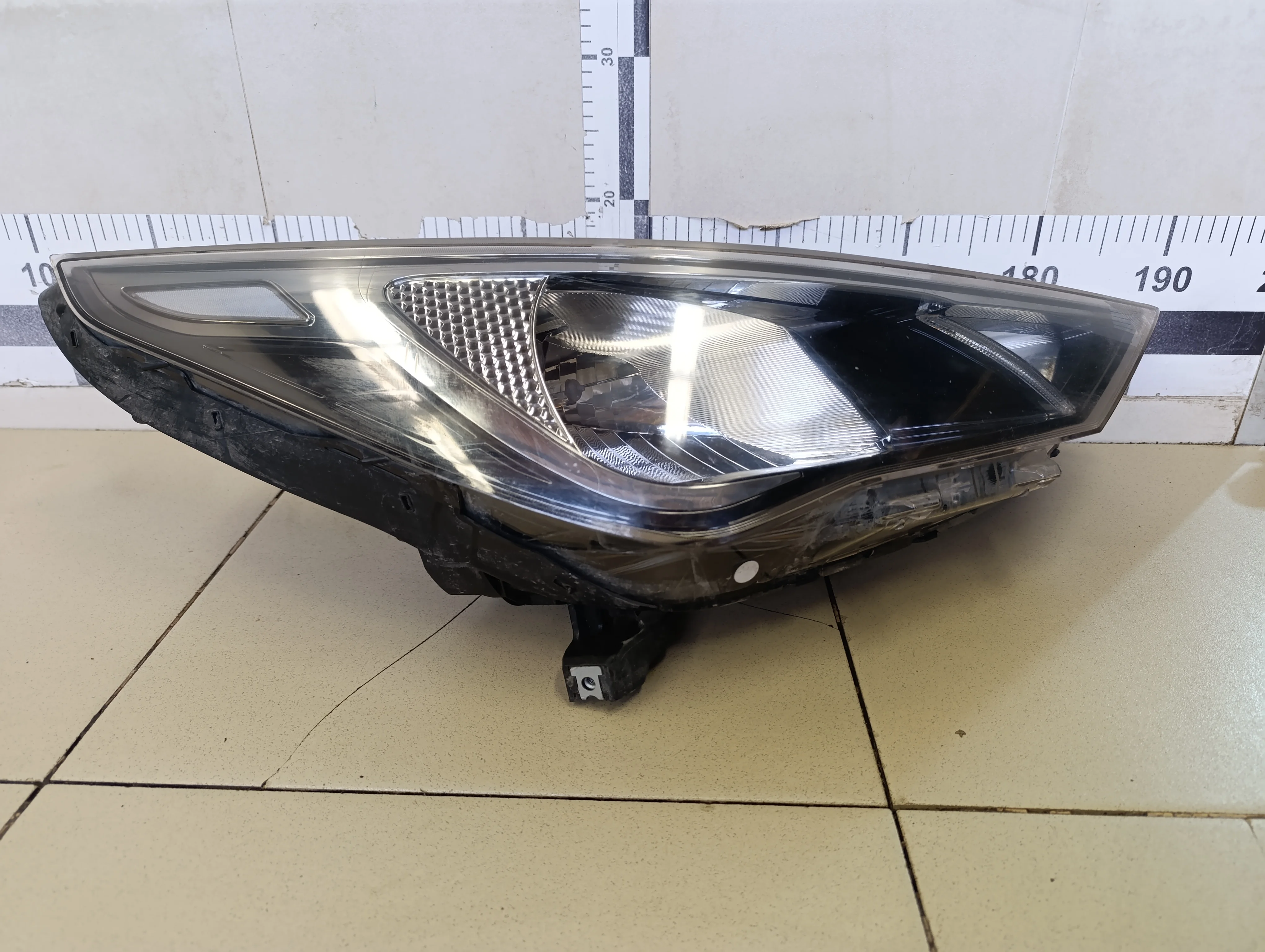 Фара правая Solaris 2017>