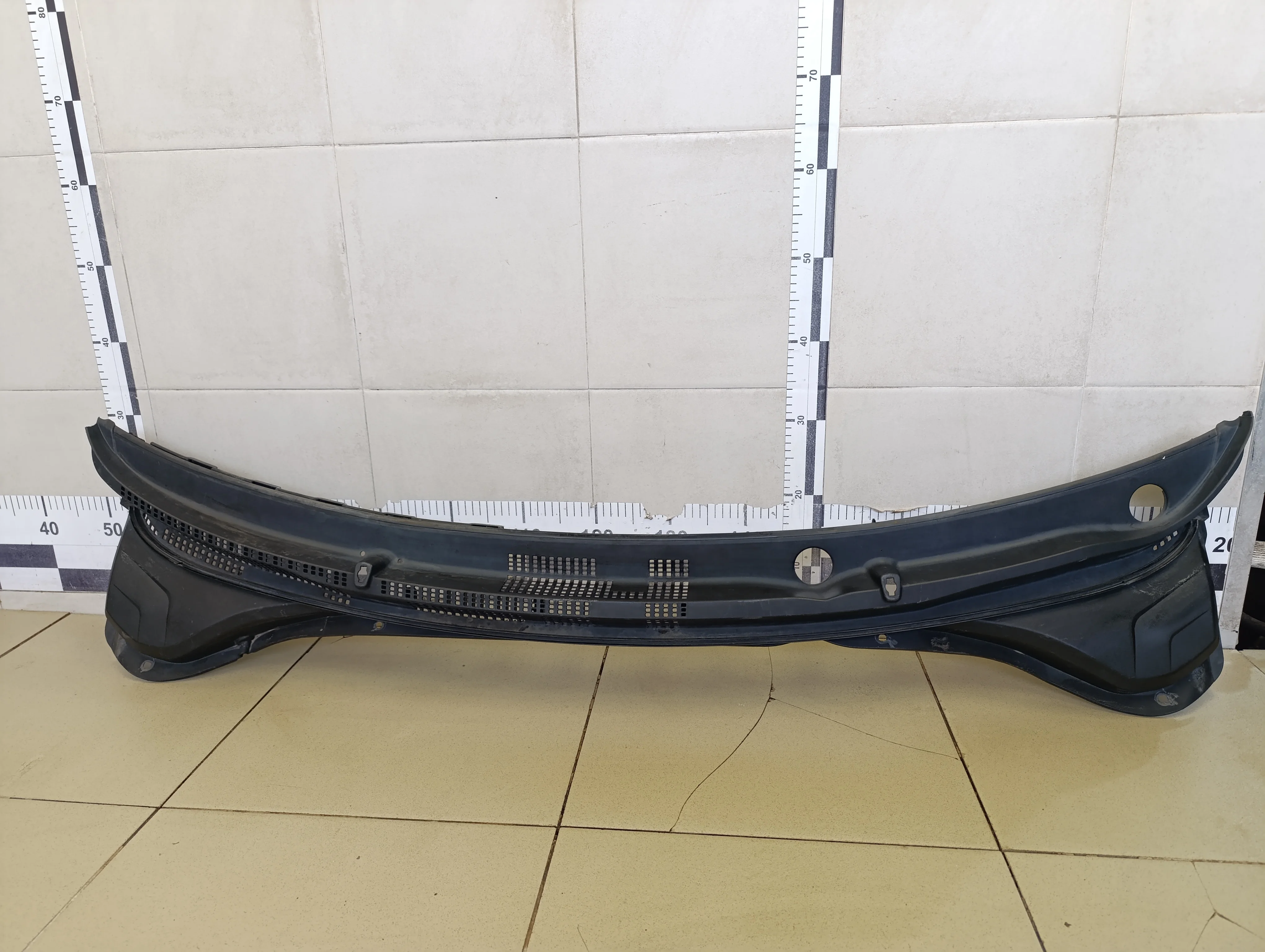 Решетка стеклооч. (планка под лобовое стекло) Solaris 2017>