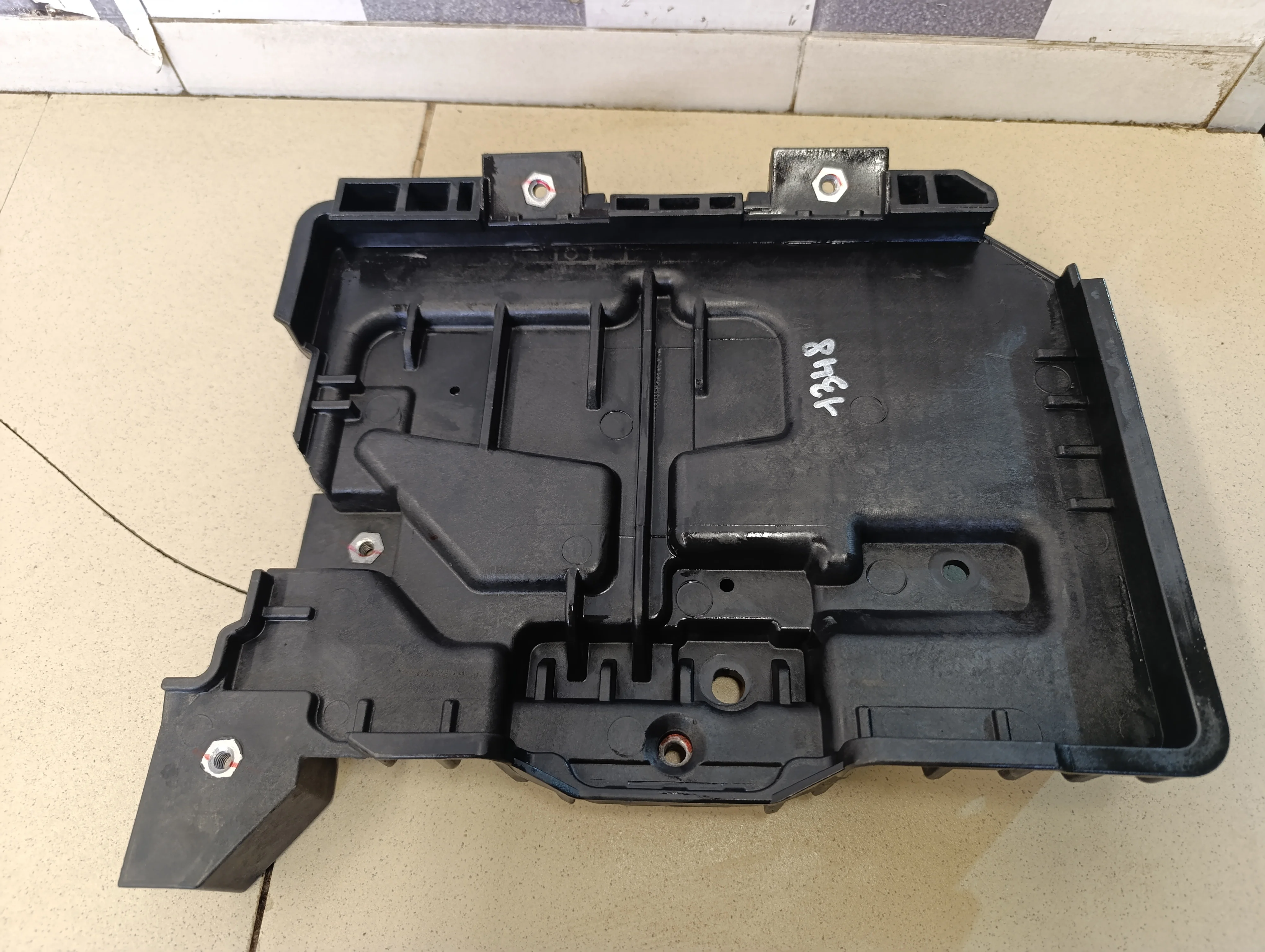 Крепление АКБ (корпус/подставка) Solaris 2017>