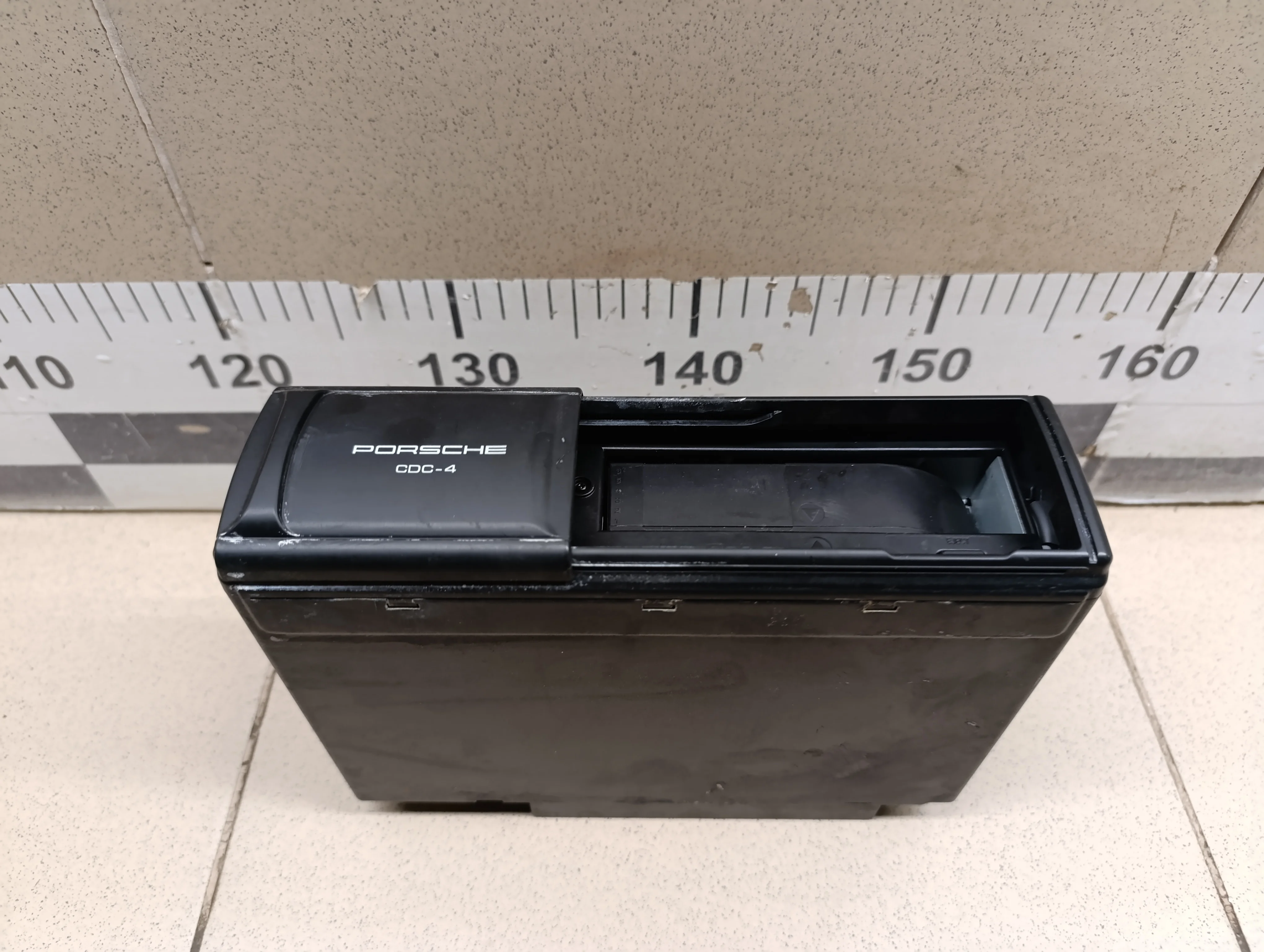 Проигрыватель CD/DVD Cayenne 2003-2010