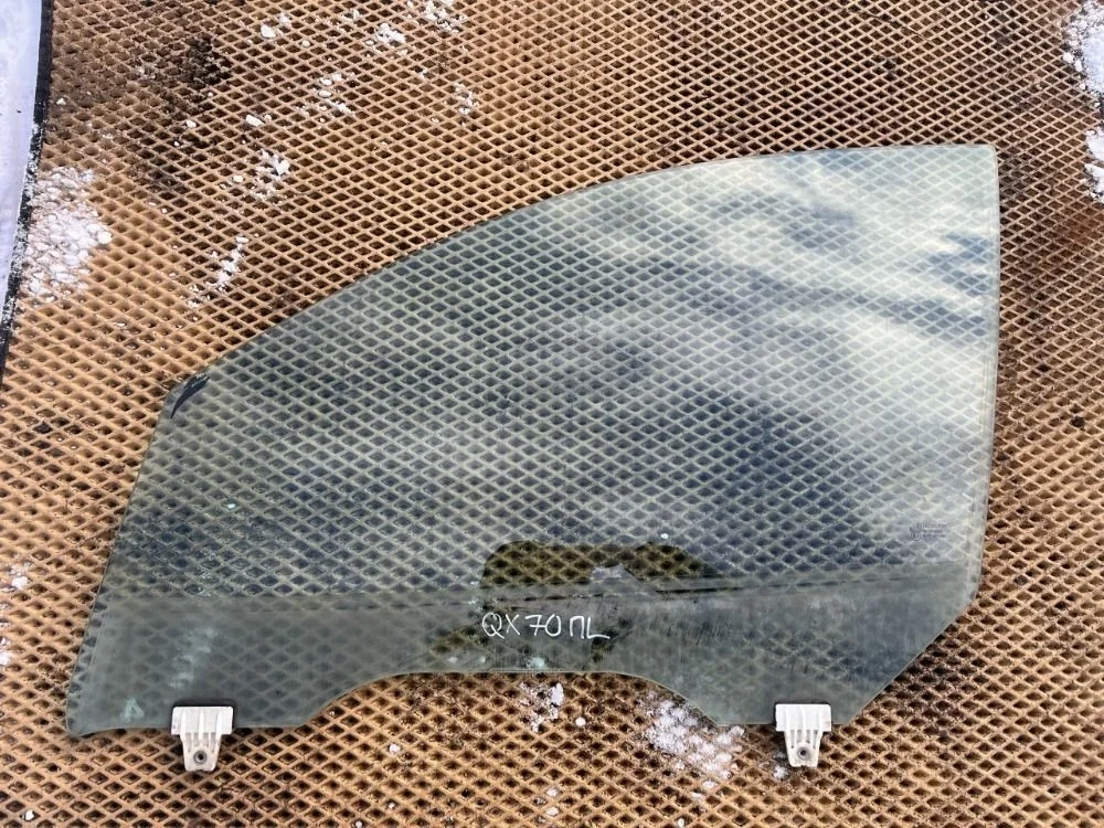 Стекло переднее левое Infiniti QX70 fx37 fx30 S51
