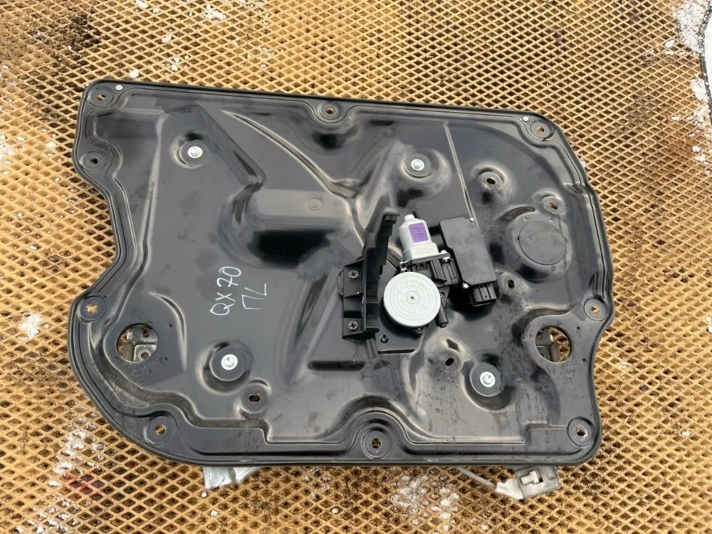 Стеклоподъемник передний левый Infiniti QX70 S51