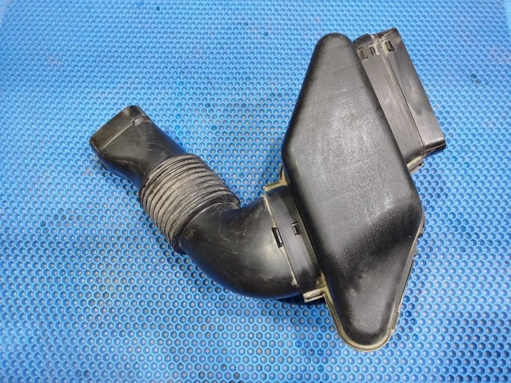 Резонатор воздушного фильтра Infiniti FX30 S51