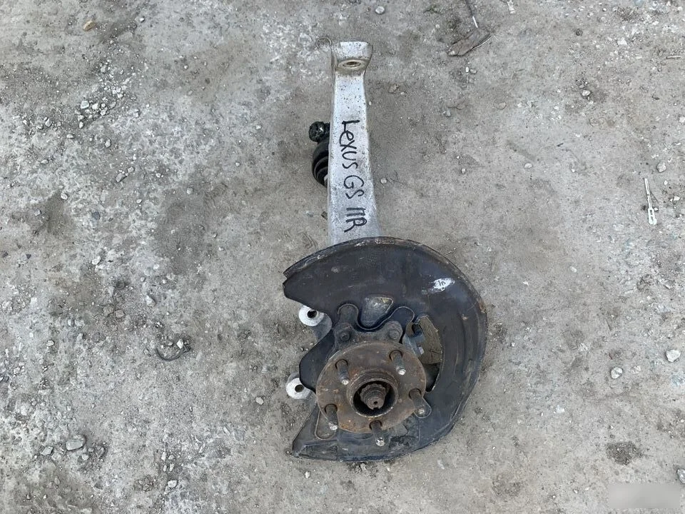 Кулак передний правый Lexus GS 3 GS350 3.5 4WD