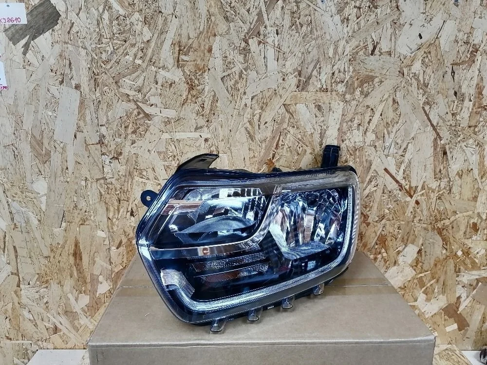 Фара левая Renault Duster II (2017—2025)