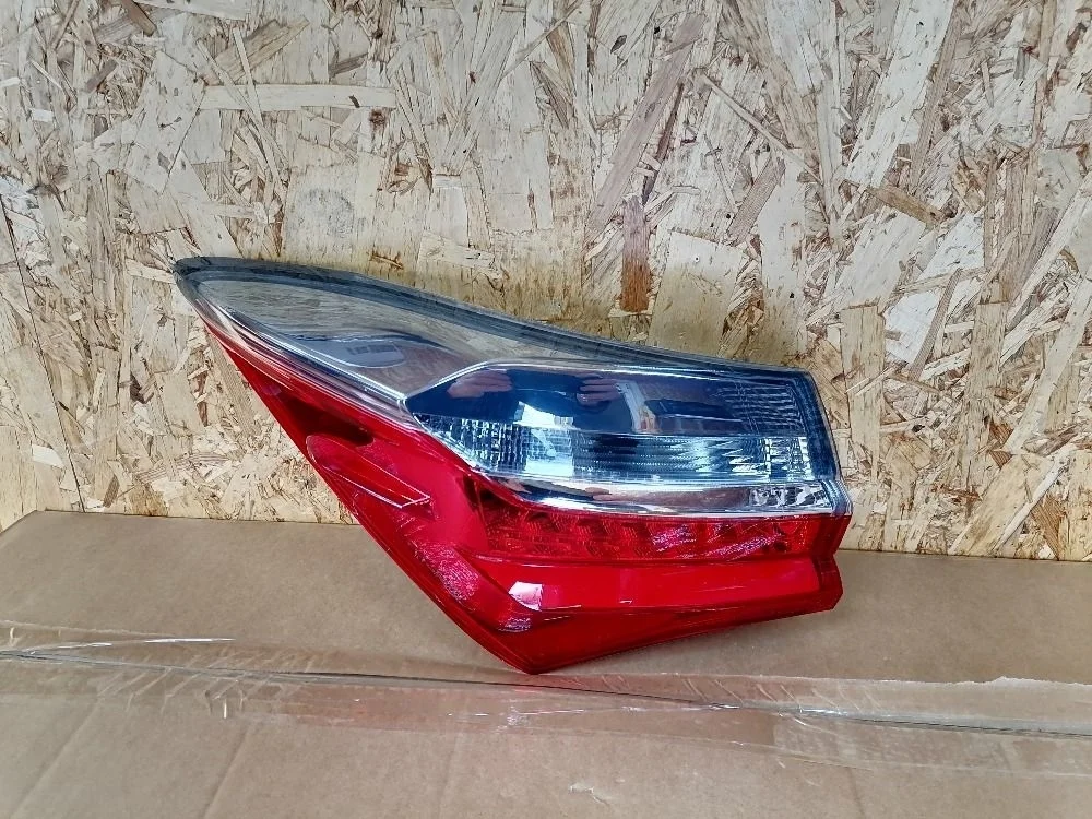 Фонарь зад лев (в крыло) Toyota Corolla XI рестайлинг (2015—2019)