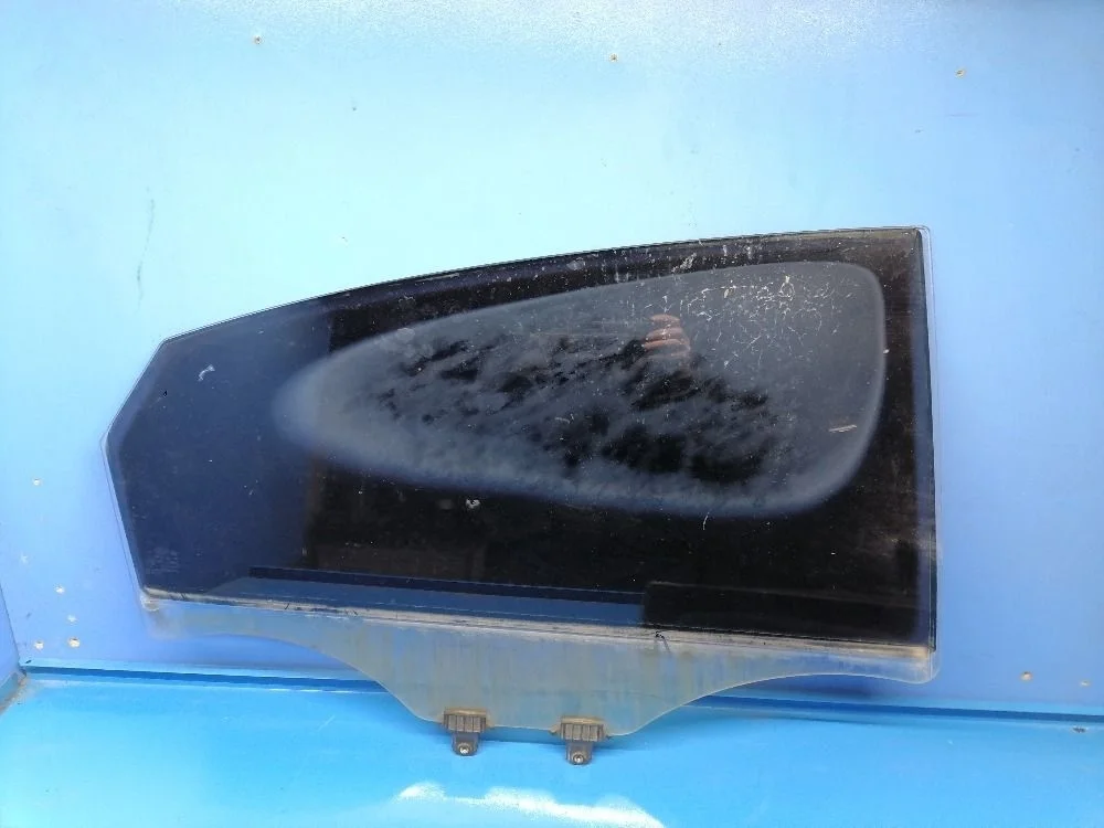 Стекло двери задней правой Hyundai Solaris II (2017—2020)