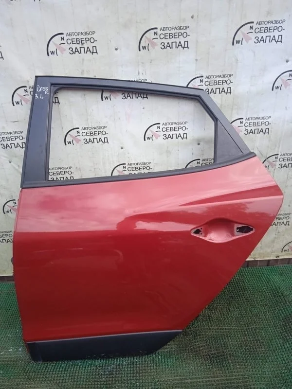 Дверь HYUNDAI IX35 770032Y010 LM, задняя левая
