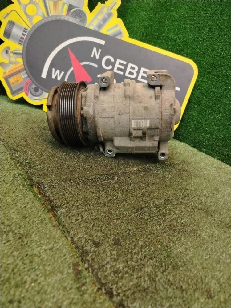 Компрессор кондиционера Lexus LX570 2008 883206A320 URJ201 3URFE