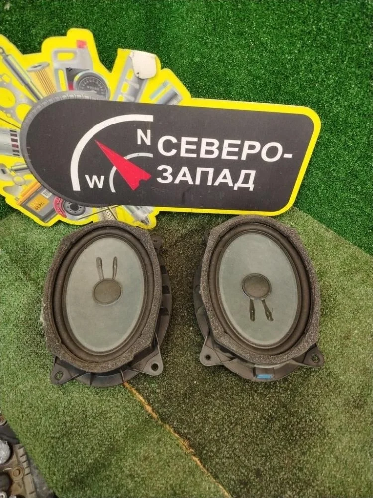 Динамик Lexus LX570 2008 861600WJ90 URJ201 3URFE, задний