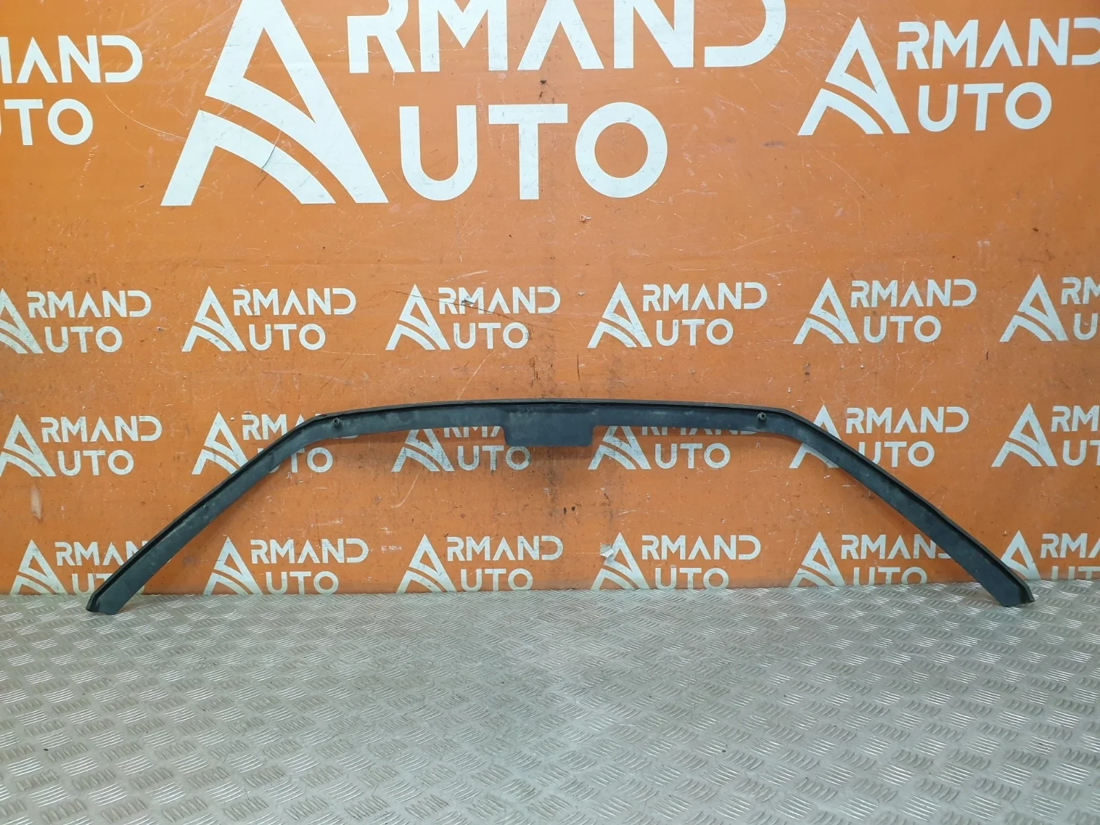 Уплотнитель капота Audi Q7 2019-нв 4M