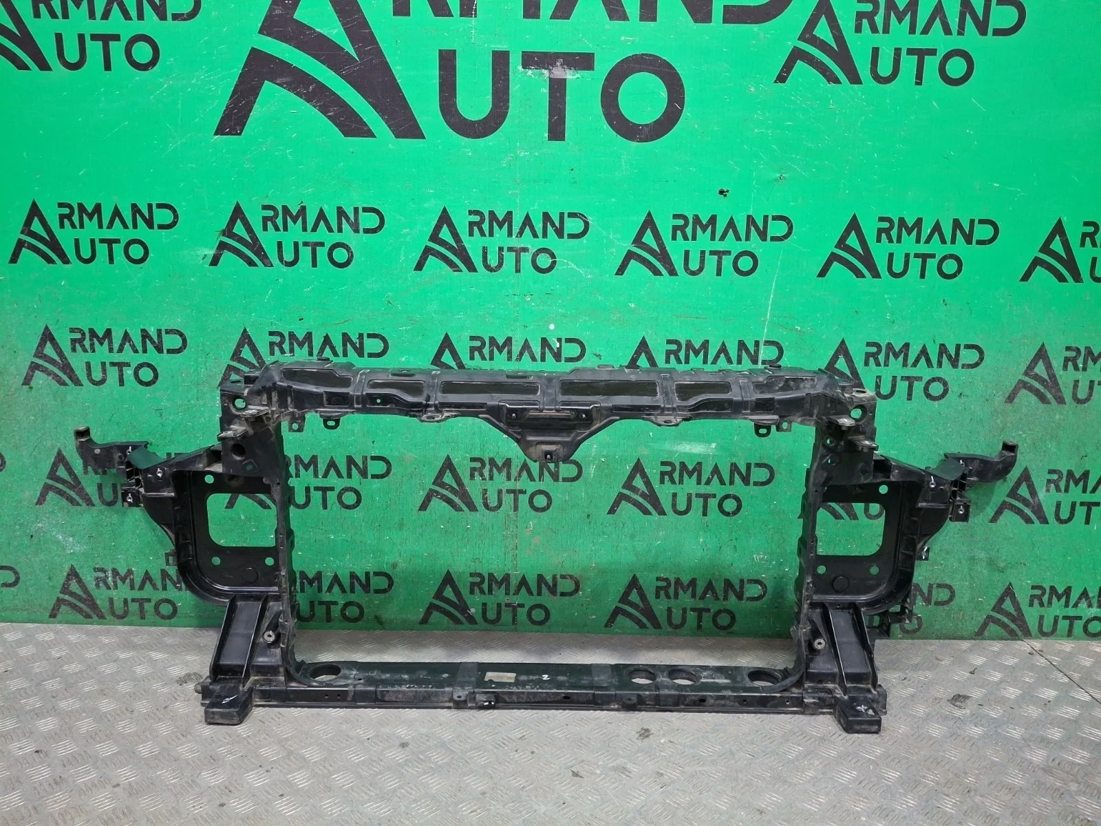 Панель передняя (суппорт радиатора) Hyundai Sonata 2019-нв 8 DN8