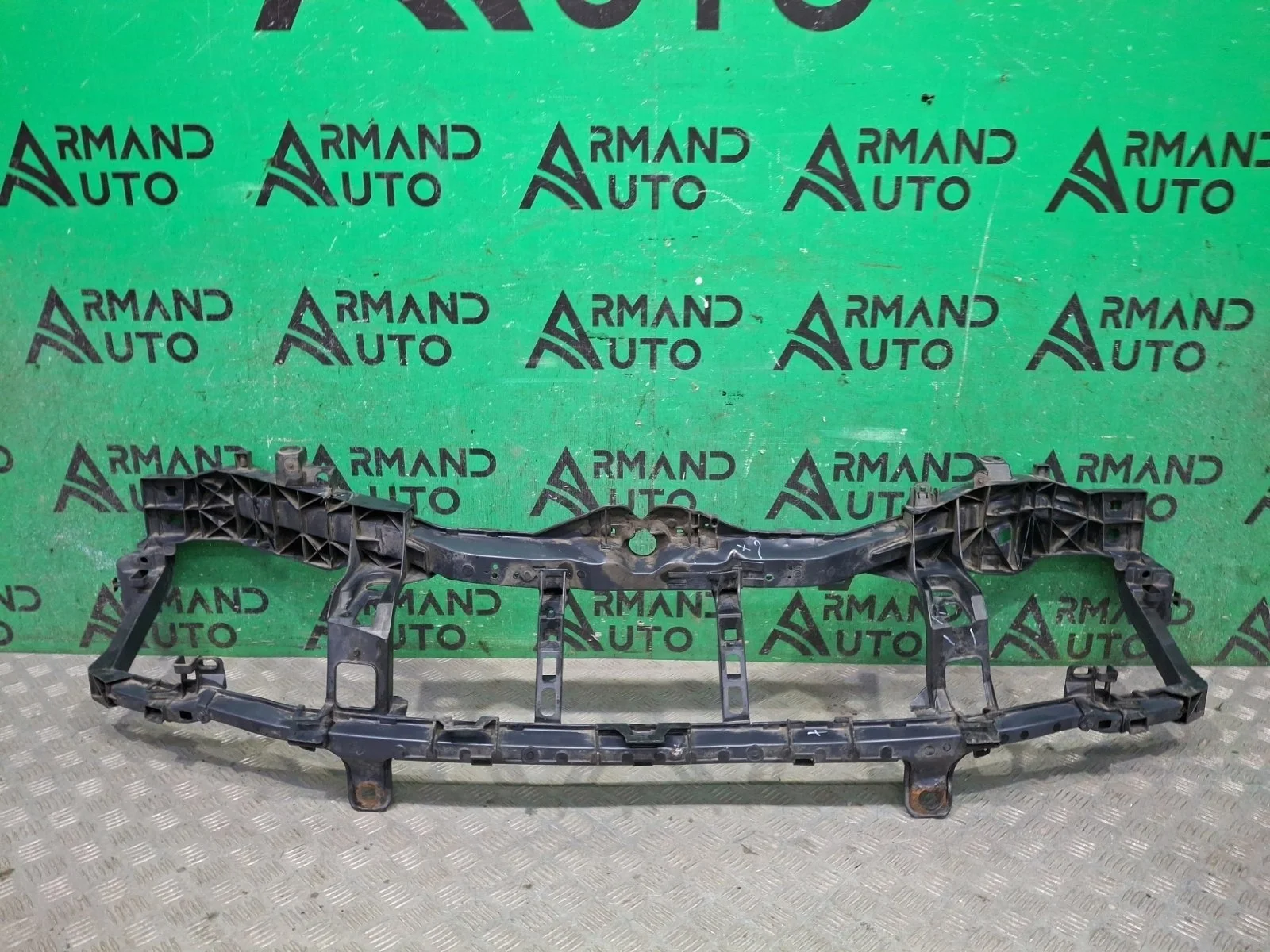 Панель передняя (суппорт радиатора) Ford Kuga 2008-2012