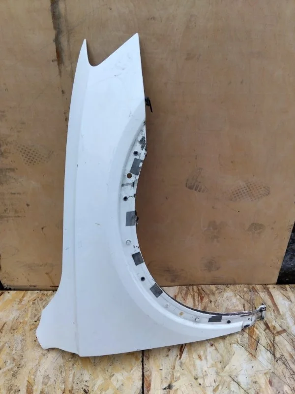 Крыло Audi Q3 2011-2014 8U