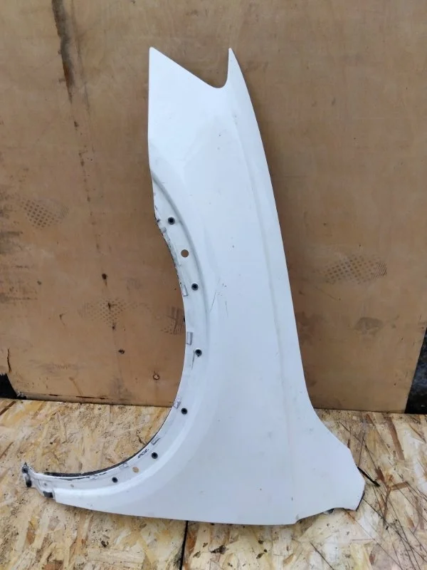 Крыло Audi Q3 2011-2014 8U