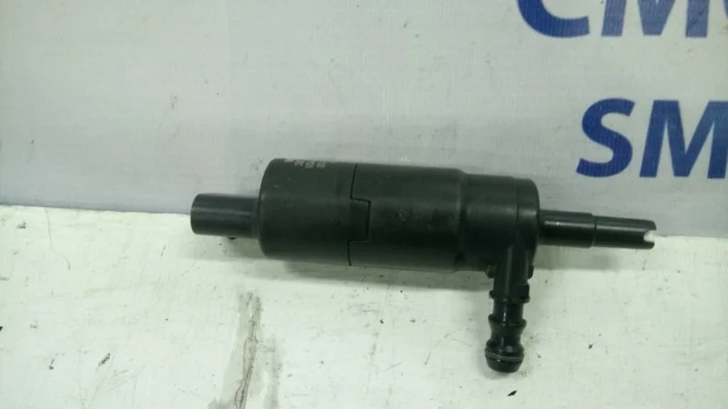 Насос омывателя стекла Volkswagen Passat 2006-2008 3B7955681 B6 2.0