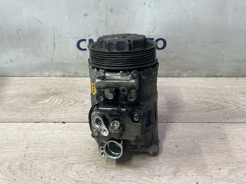 Компрессор кондиционера Porsche Cayenne 2011 95812601401 958 4.8. 4852