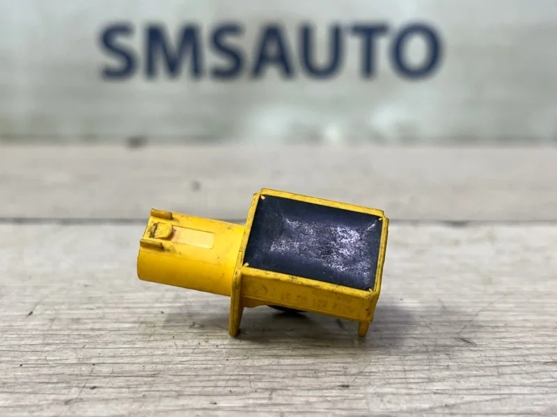 Датчик удара Mercedes-Benz E-Class 2009 A2128210351 W212 272.952