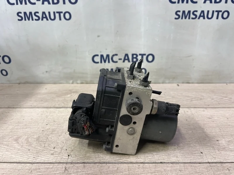Блок АБС ABS Audi A8 4E0614517CQ D3 4.2 BVJ