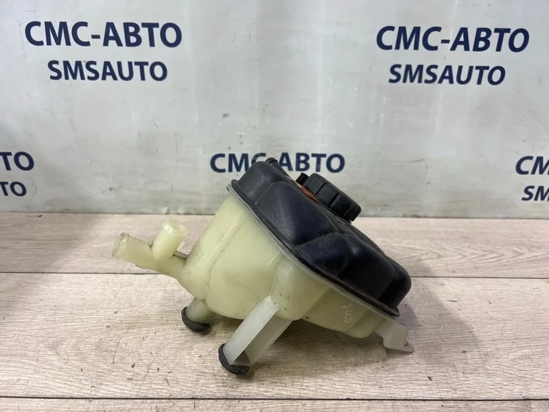 Бачок расширительный Mercedes-Benz ML 2012 A1665000049 W166 642.826