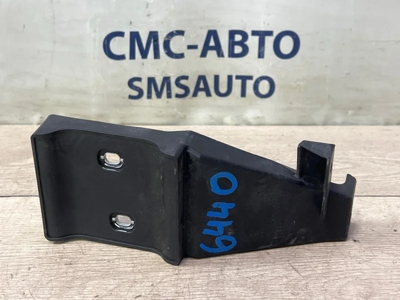 Кронштейн бампера Mercedes-Benz ML 2012 A1668850240 W166 642.826, задний правый