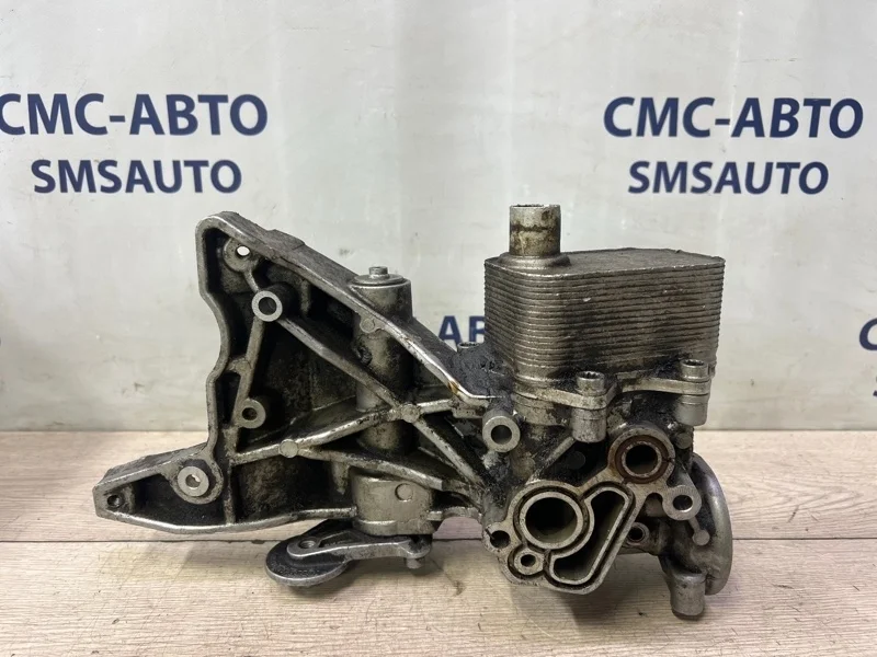 Кронштейн генератора Volkswagen Passat CC 06J903143AH 2.0 T