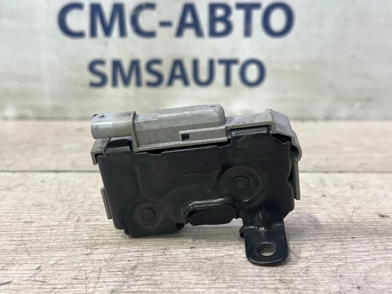 Замок капота Mercedes-Benz ML 2012 A2048800260 W166 642.826