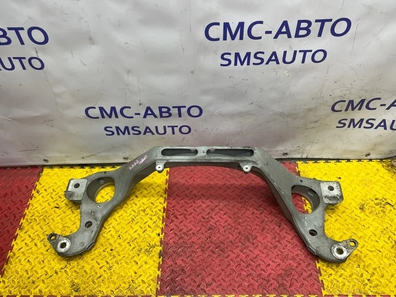 Балка передняя Volkswagen Touareg 2012 7P0199207A NF CGR, передняя