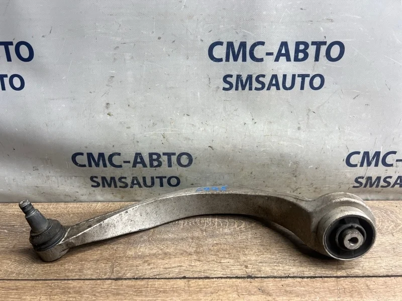 Рычаг нижний Audi A8 4H0407694F D4 4.2 CDRA, передний правый