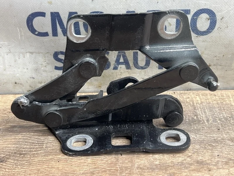 Петля капота Mercedes-Benz ML 2012 A1668800128 W166 642.826, правая