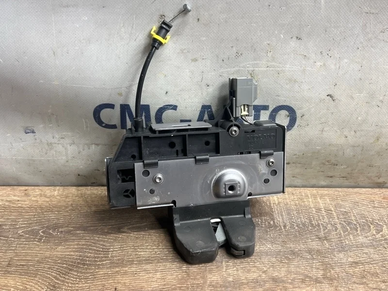 Замок багажника Volvo XC90 31253053 XC90 3.2