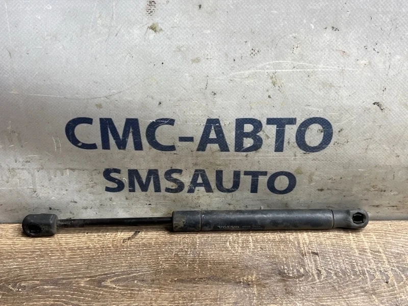 Амортизатор капота Volvo XC70 30649516 ХС70 3.2