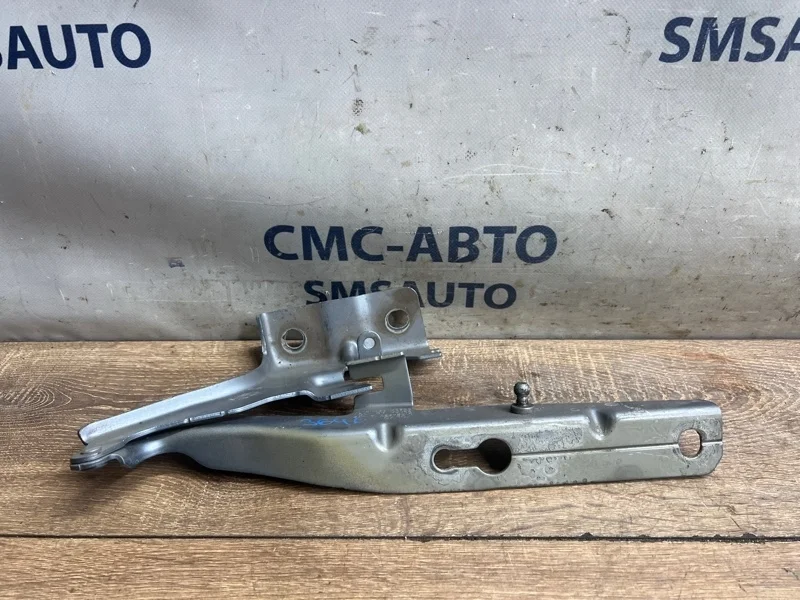 Петля капота Volvo XC60 2020 31424537 XC60 B4204T23, левая
