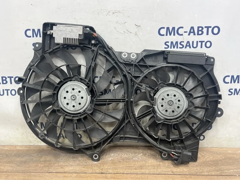 Вентилятор ДВС Audi A6 2010 4F0121207A C6 CCEA