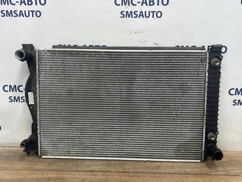 Радиатор охлаждения ДВС Audi A6 2006 4F0121251M C6 3.2 AUK