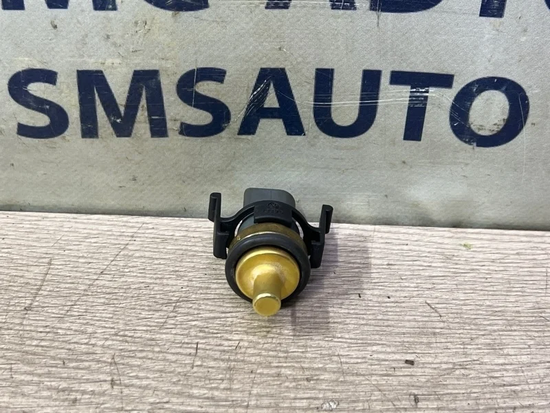 Датчик температурный Audi Q5 06A919501A 8R 2.0T CNC