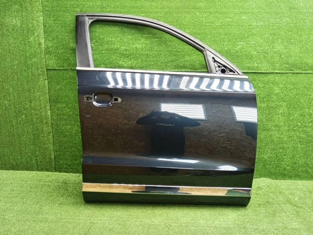 Дверь передняя правая Audi Q3 I (2011—2014)