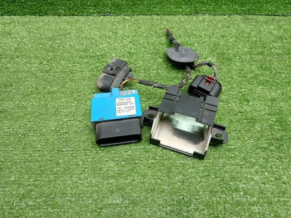Блок управления топлиного насоса Volkswagen Tiguan I (2007—2011)