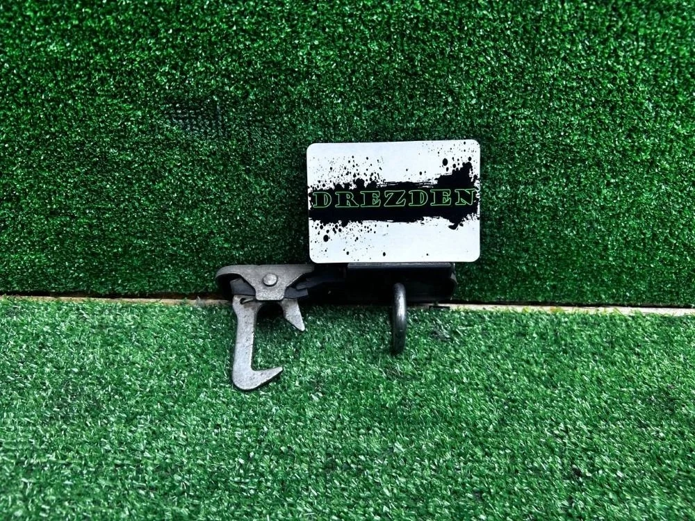 Крюк замка  капота Volkswagen Tiguan I (2007—2011)