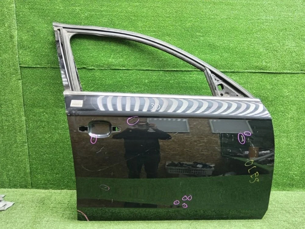 Дверь передняя правая A4 B8 Audi A4 B8 (2007—2012)