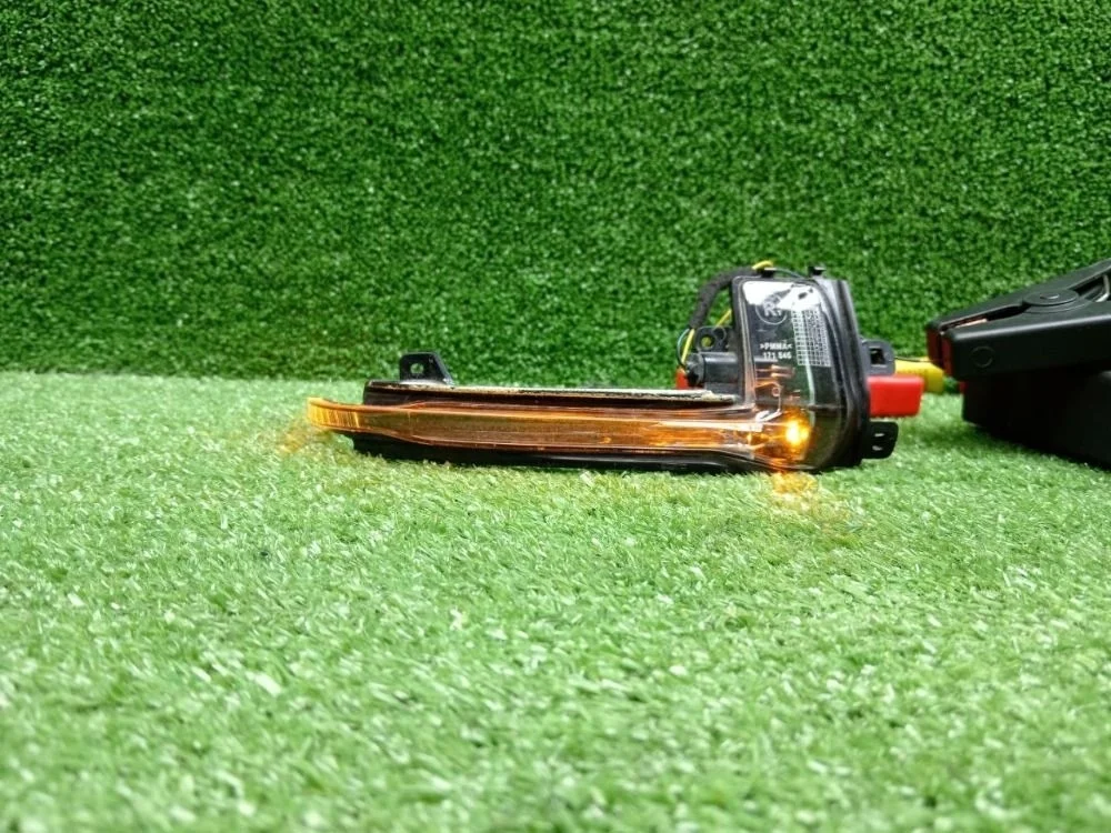 Повторитель в зеркало Audi A3 8P рестайлинг 2 (2008—2013)