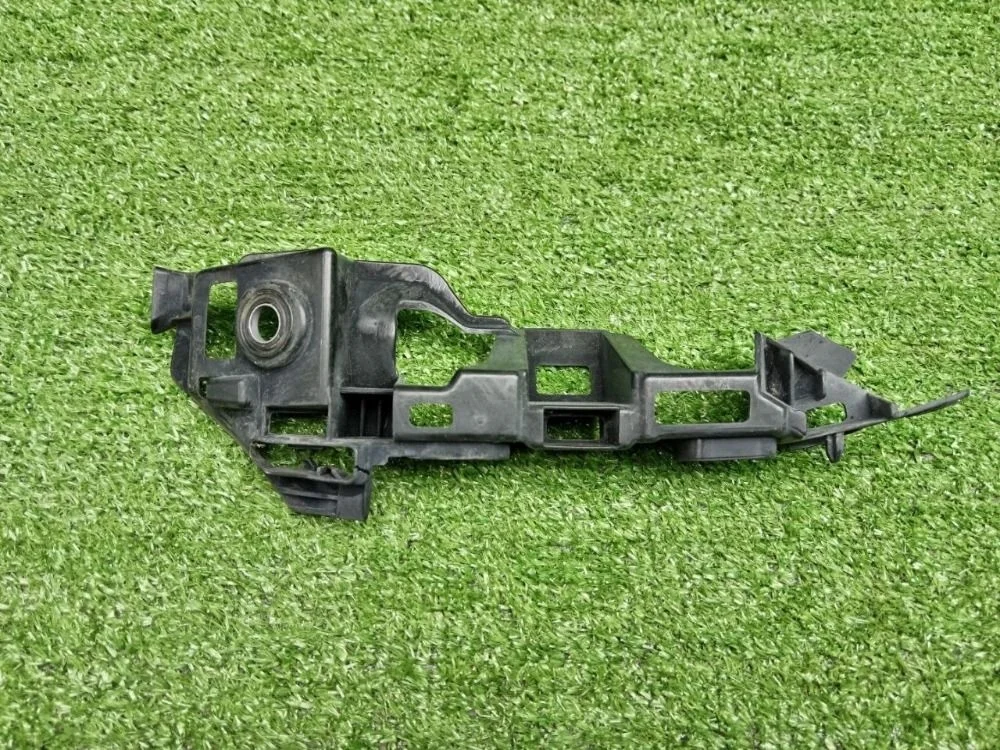 Кронштейн бампера передний левый Volkswagen Golf Mk7 (2012—2017)