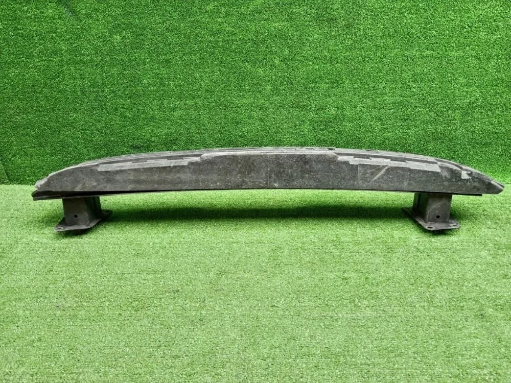 Усилитель заднего бампера Volkswagen Passat B7 (2010—2015)