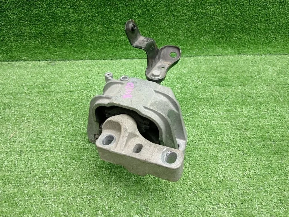 Подушка двигателя Audi A3 8P рестайлинг 2 (2008—2013)