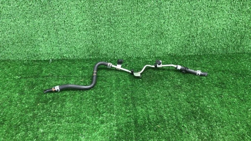 Трубка вентиляционная Audi A4 B8 (2007—2012)