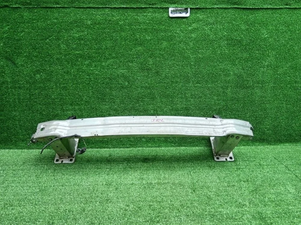 Усилитель бампера передний Audi A4 B8 A5 8T Audi A4 Allroad Quattro B8 (2009—2011)