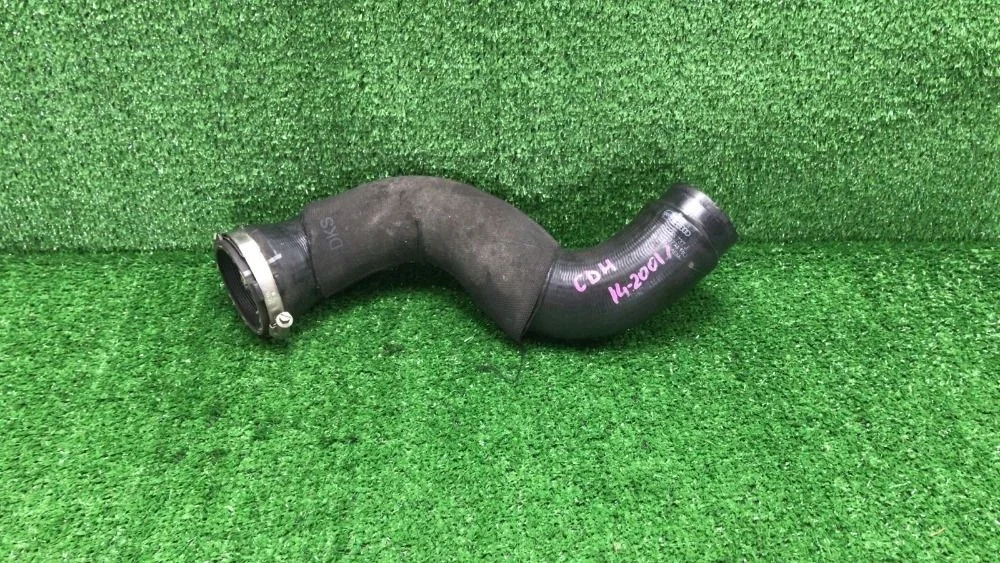 Патрубок интеркулера Audi A4 B8 (2007—2012)