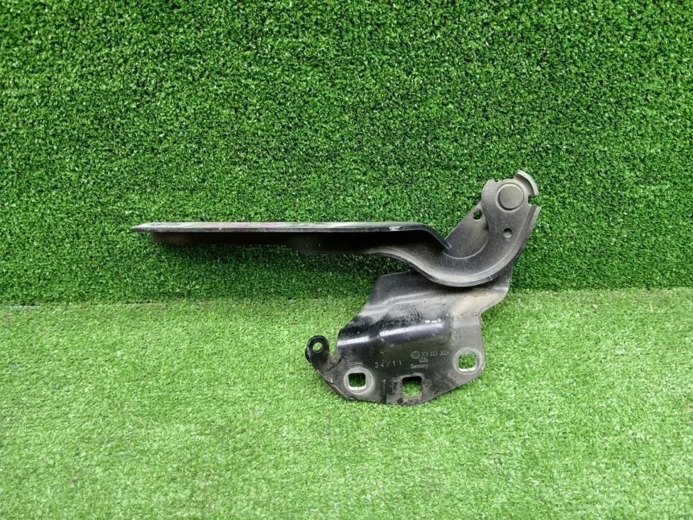 Петля капота Volkswagen Passat CC B6 (2008—2012)