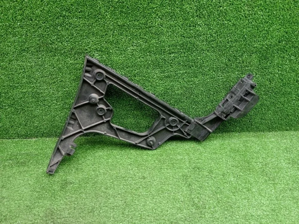 Кронштейн заднего бампера правый Audi A5 I рестайлинг (2011—2016)